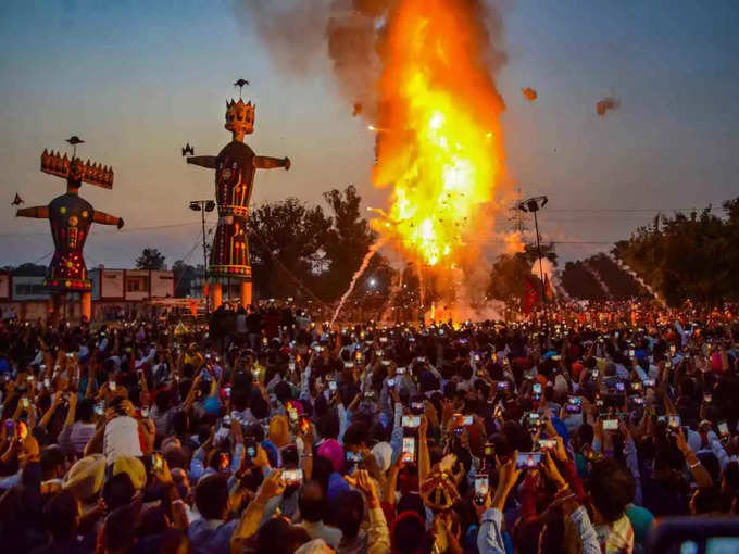 पंजाब में लोगों ने जमकर मनाया त्‍योहार