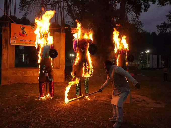 कश्‍मीर में भी लोगों ने मनाया त्‍योहार 