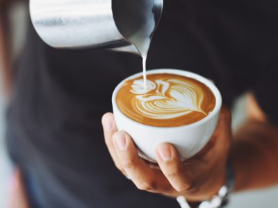 एक कप कॉफीसाठी कंपनीला मोजावे लागले २४ कोटी, ९६ लाख, ८१ हजार ६०० रुपये; नेमकं घडलं तरी काय?