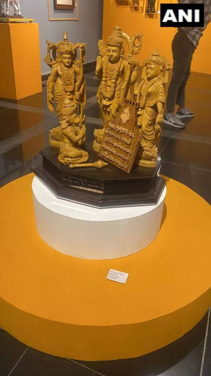 राम दरबार की मूर्ति 