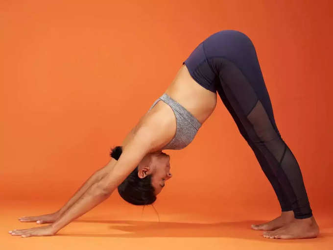 मंडूकासन (Frog Pose)