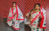 Karwa Chauth Photos: इस करवा चौथ कुछ अलग...चांद के दीदार के लिए अखबार को ही बना लिया अपना कपड़ा