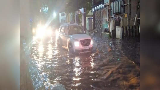 கோவையில் இரவு முழுவதும் கொட்டித்தீர்த்த கன மழை-வீடுகளுக்குள் புகுந்த மழை நீரால் பொதுமக்கள் அவதி