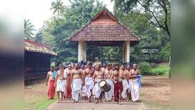 Sree Vallabha Temple Thiruvalla: ശ്രീവല്ലഭ ക്ഷേത്രത്തിലെ ദേവപ്രശ്നപരിഹാരം; ധ്വജത്തിനായി മുറിക്കുന്നത് 75 വർഷത്തിലധികം പ്രായമുള്ള തേക്ക് മരം