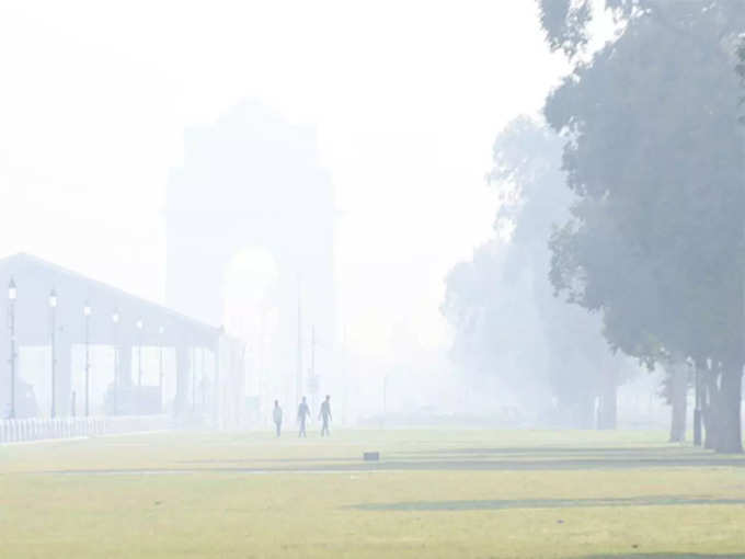 लोगों को हो रही सांस लेने में दिक्कत