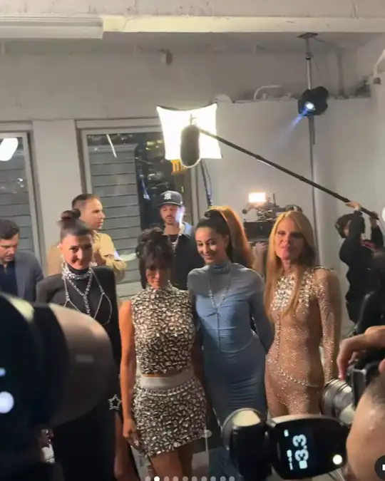 किम कार्दशियन और सेरेना विलियम्स के साथ अनन्या पांडे की पोज़