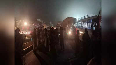 गोरखपुर में देर रात भीषण हादसा, बस-ट्रक की टक्कर में 6 की मौत, 25 से ज्यादा घायल
