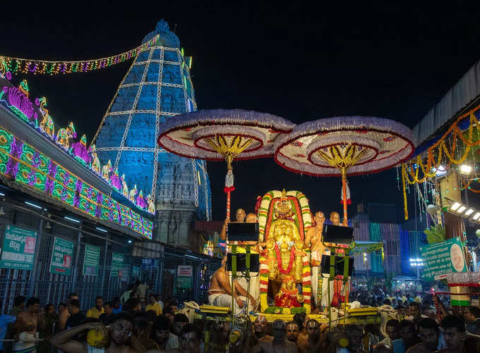 తిరుచానూరు బ్రహ్మోత్సవాలు.. సింహ వాహనంపై యోగలక్ష్మీ అలంకారం