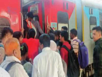 Dhule-Mumbai Express: धुळे - मुंबई एक्सप्रेस सुरु, असे आहे वेळापत्रक, या स्टेशनवर थांबणार