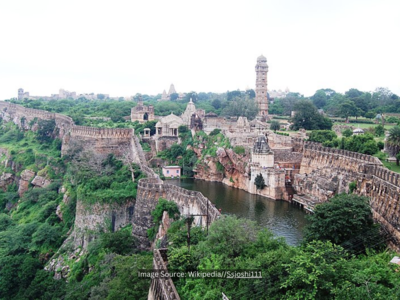 ராஜஸ்தானின் பெருமிதமாக, இந்தியாவின் மிகப்பெரிய கோட்டையாக நிற்கும் சித்தோர்கர் கோட்டை!