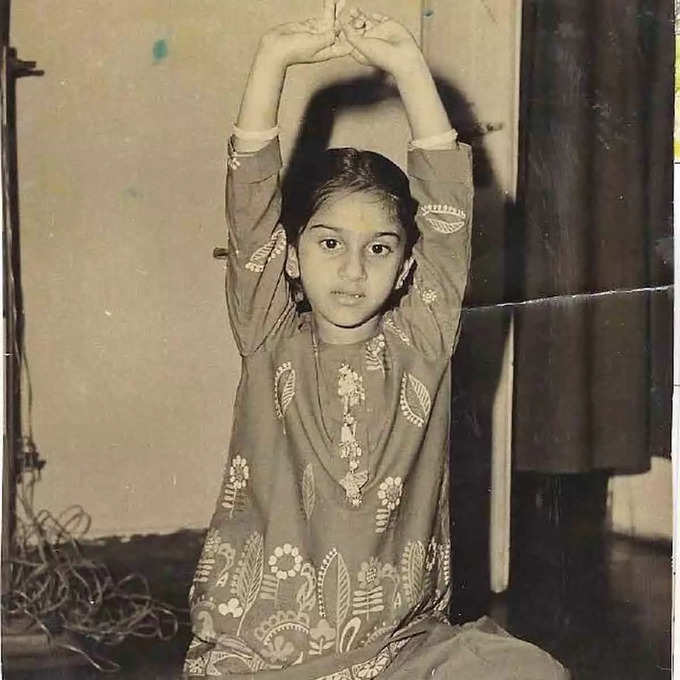 Meenakshi Seshadri dance