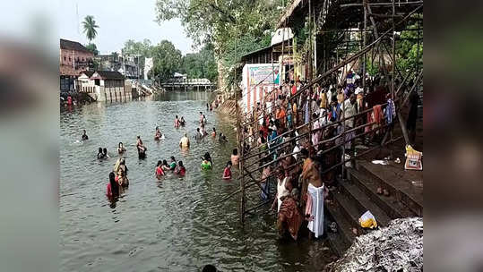 களைகட்டும் மயிலாடுதுறை காவிரி துலா கட்ட தீர்த்தவாரி! ஆயிரக்கணக்கானோர் புனித நீராடி வழிபாடு!