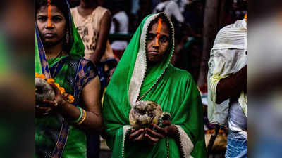 Chhath Puja 2023: ছট পুজোয় কেন নাক থেকে মাথা পর্যন্ত কমলা সিঁদুর লাগানোর প্রথা? জেনে নিন