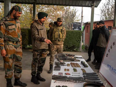 खाने के लाले हैं पर हरकतें देखिए... पंजाब बॉर्डर से ड्रग्स, कश्मीर से हथियार भेज रहा पाकिस्तान