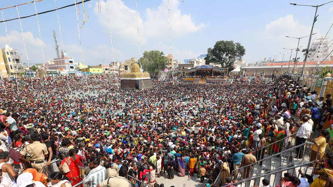 ​கார்த்கை பிரம்மோற்சவத்தின் நிறைவு நிகழ்ச்சியான பஞ்சமி தீர்த்தம் நடைபெற்றது. 