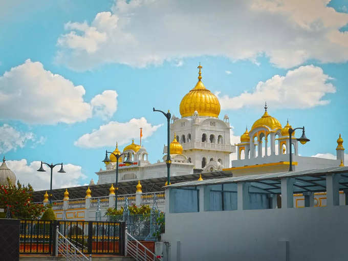 छतरपुर मंदिर 