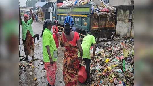 கொட்டும் மழையிலும் தவறாத கடமை! தூய்மை பணியாளர்களுக்கு ரெயின் கோட் வழங்குமா காஞ்சி மாநகராட்சி?