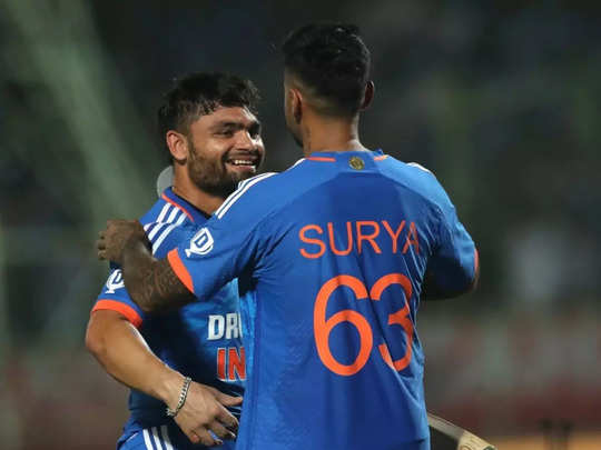 IND vs AUS: 6 બોલમાં 7 રન બનાવતા ભારત હાંફી ગયું, ધડાધડ 3 વિકેટ્સ પડી; છેલ્લી ઓવરમાં જોરદાર ડ્રામા 