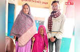 Rajasthan Voting Pics Live: ठंड भी नहीं तोड़ सकी हौसले, 90 साल की बुजुर्ग महिला ने पोलिंग बूथ पर जाकर डाला पहला वोट