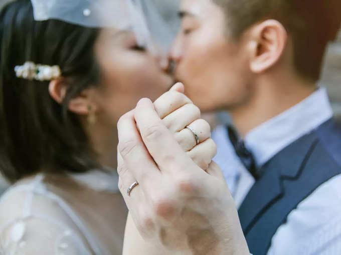 चीन में है शादी की अजीब परंपरा