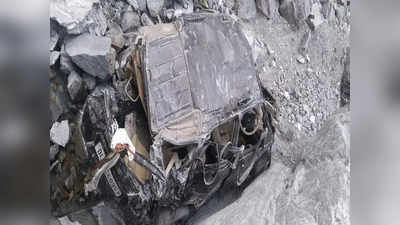नैनीताल में 500 मीटर गहरी खाई में गिरी कार, यूपी के रामपुर निवासी पांच युवकों की मौत