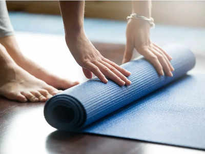 Yoga Mat : యోగా మ్యాట్ కొనాలనుకుంటున్నారా.. వీటిని మరువొద్దు..