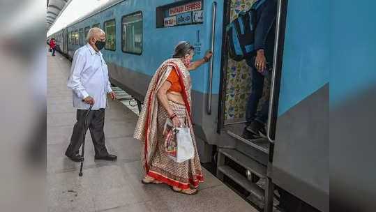 ரயிலில் போகும் முதியோர்களுக்கு இத்தனை சலுகைகளா? என்னலாம் இருக்குனு பாருங்க!