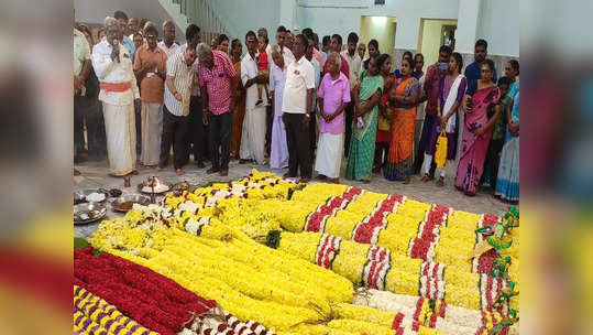 அண்ணாமலையாருக்கு சாத்தப்படும் காஞ்சிபுரம் மாலை!