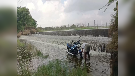 இரண்டு நாள் பெய்த மழைக்கே நிரம்பிய சோமங்கலம் ஏரி - ஏரியைத் தூர்வாரி ஆழப்படுத்த விவசாயிகள் எதிர்பார்ப்பு!