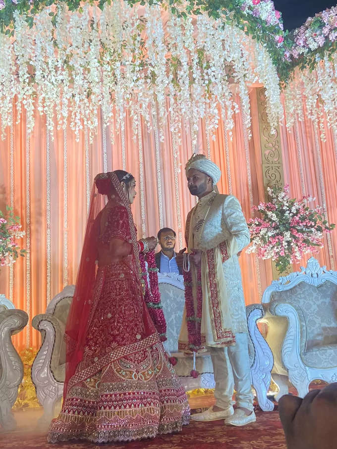 गोरखपुर में हुई मुकेश कुमार की शादी