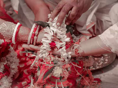 Hindu Marriage: হিন্দুধর্মে কেন এক গোত্রে বিয়েতে বাধা? জানুন এই গোত্র আসলে কী!