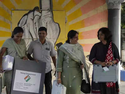 Telangana Election 2023: तेलंगाना विधानसभा चुनावों के लिए वोटिंग आज,  3.26 करोड़ मतदाता तय करेंगे 2290 प्रत्याशियों की किस्मत