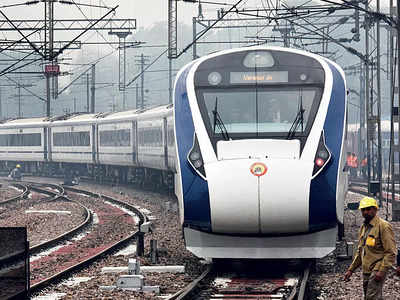 Vande Bharat: खुशखबर! वंदे भारतच्या प्रवाशांसाठी मोठी बातमी, रेल्वे पुरवणार विमानासारख्या सुविधा