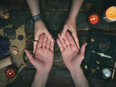 Palmistry: হাতের পাতায় রাহু রেখা বদলে দিতে পারে ভবিষ্যত্‍, জানুন এই রেখা সম্পর্কে