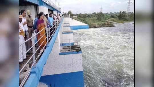 செம்பரம்பாக்கம் ஏரியில் இருந்து உபரி நீர் வெளியேற்றம்...காஞ்சிபுரம் மாவட்ட ஆட்சியர் நேரில் ஆய்வு!