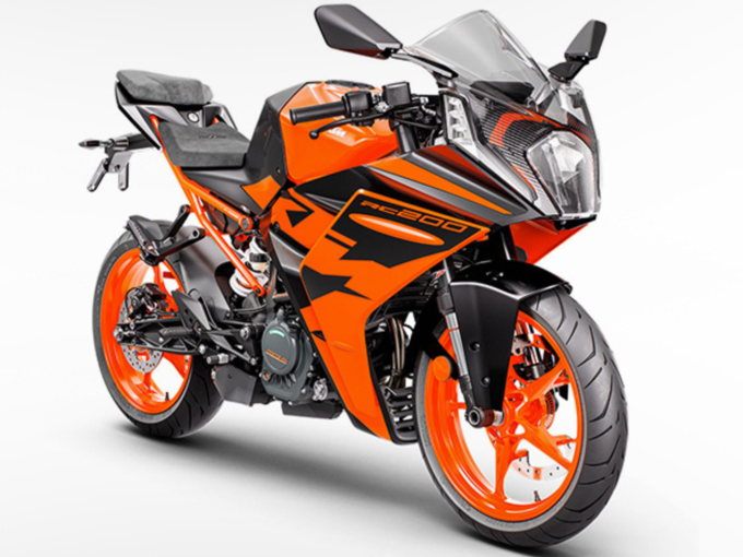 3.KTM RC 200