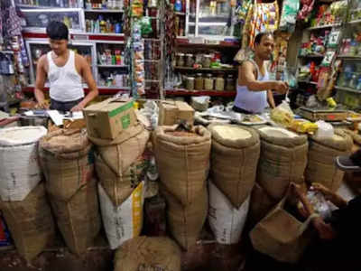 India Inflation: এবার ডাল, আটার দামেও বৃদ্ধির আশঙ্কা! রক্তচক্ষু রাঙিয়ে হুমকি মুদ্রাস্ফীতির