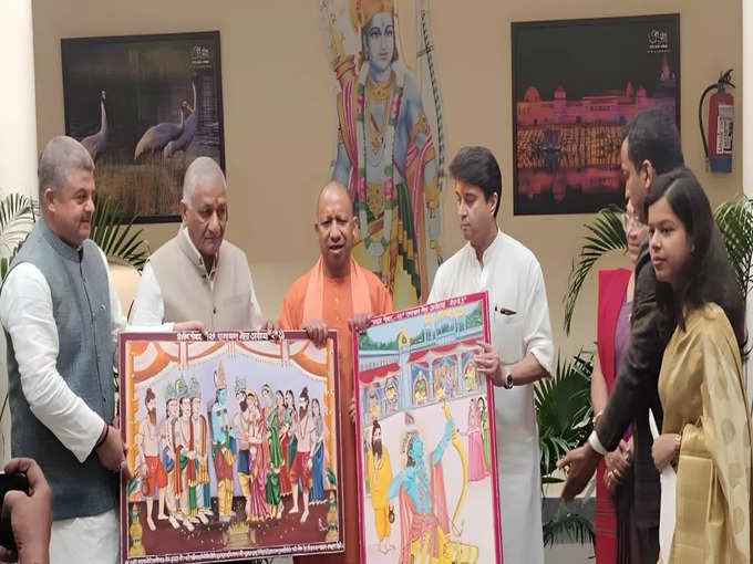 सीएम योगी ने 42वें रामायण मेला के पोस्टर का किया विमोचन