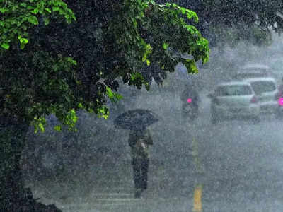 Kerala Rain Today: മിഷോങ് ചുഴലിക്കാറ്റ്: കേരളത്തിൽ അഞ്ച് ദിവസം മഴയ്ക്ക് സാധ്യത, ഒപ്പം ഇടിമിന്നലും