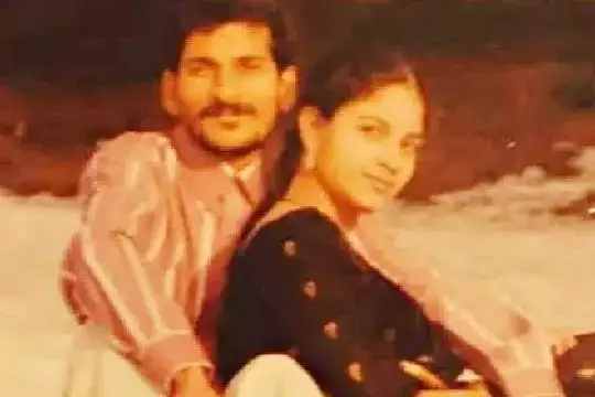 Revanth Reddy Rare Photos,Telangana New CM: యువ రేవంత్ రెడ్డి రేర్ ఫొటోలు..  మరి అపట్లో అలా..! - telangana new cm anumula revanth reddy rare photos -  Samayam Telugu