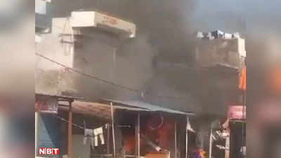 Indore News: एक के बाद एक 8 सिलेंडर फटे, दुकान की दीवार ढही, धमाकों दहला गया शिप्रा