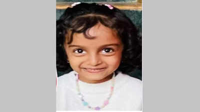 दुर्गादेवी विसर्जन मिरवणुक दुर्घटनेत भाजलेल्या ६ वर्षीय अलिनाची मृत्यूशी झुंज अपयशी; कुटुंबाचा आक्रोश