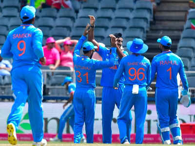 India vs South Africa: తొలి వన్డేలో దక్షిణాఫ్రికా 116 పరుగులకు ఆలౌట్.. అదరగొట్టిన భారత యువ పేసర్లు 