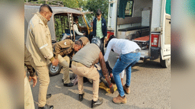 Mirzapur News: ट्रक की चपेट में आया बाइक सवार, 2 महिला समेत तीन की दर्दनाक मौत