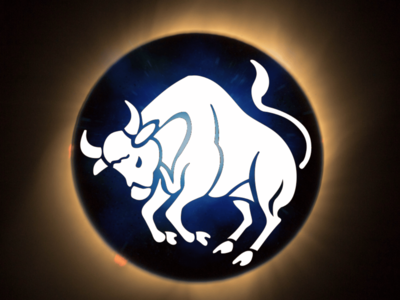 Taurus Horoscope 2024 : छप्परफाड धन आणि संपत्ती, देवी लक्ष्मीची विशेष कृपा