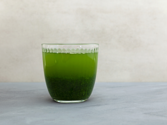 green vegetable juice drink