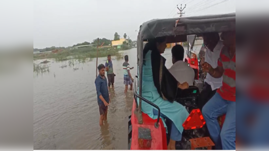 தூத்துக்குடி - டிராக்டர் மூலம் சென்று நிவாரண பொருட்களை வழங்கி வரும் கனிமொழி எம்பி!