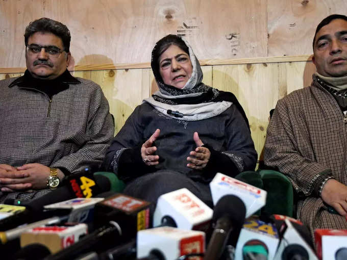 तीनों मृतकों के परिवारों को मिले 50-50 लाख रुपये का मुआवजा