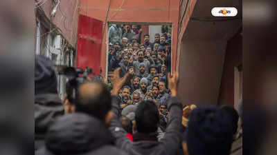 Kashmir Terrorist Attack : বারামুল্লা মসজিদে নমাজ পাঠের সময় জঙ্গিদের গুলি, ছিন্নভিন্ন অবসরপ্রাপ্ত পুলিশ অফিসারের দেহ