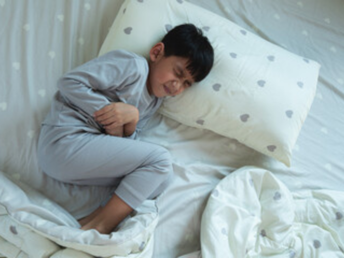 झोपेच्या कमतरतेची मुलांमधील कारणं 